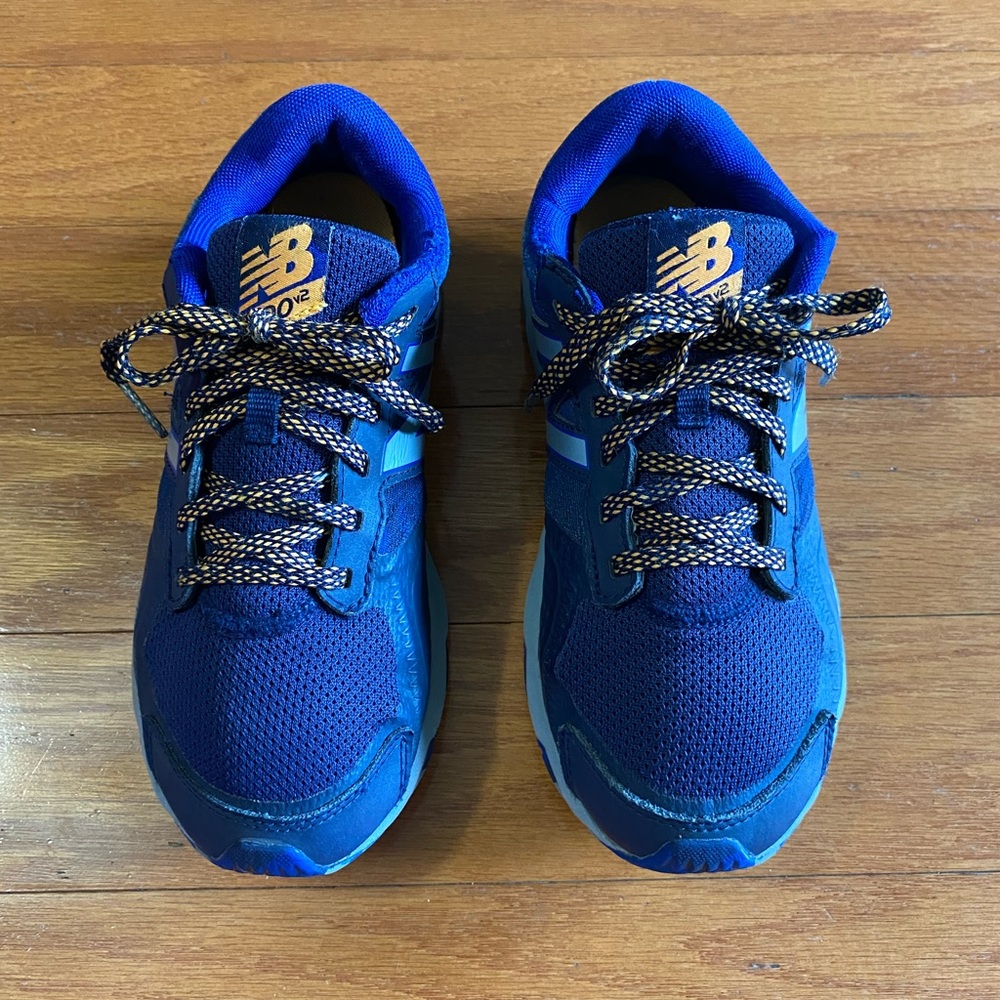 New Balance boy’s sneakers